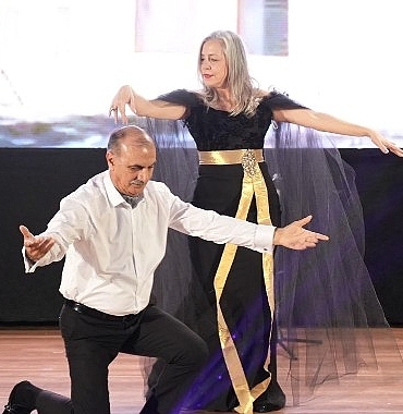 izmirden-mardin-midyata-muzik-araciligiyla-gonul-koprusu.jpg