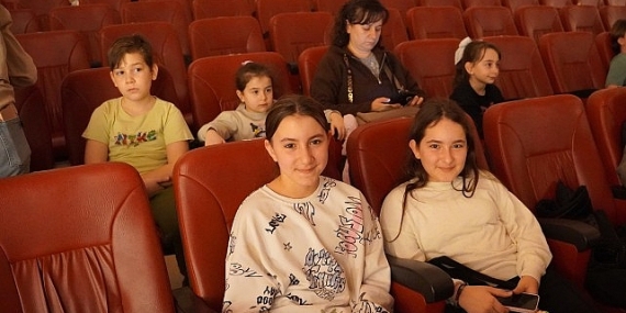 İznik’te Atık Piller Tiyatro Biletine Dönüşüyor