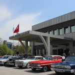kadikoyde-sevgililer-gunune-ozel-klasik-otomobil-konvoyu.jpg