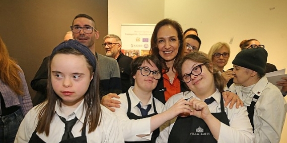 Karşıyaka’nın özel gençleri mutfakta hünerlerini sergiledi