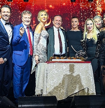 kktc-turizm-ve-basari-odul-toreni-girne-les-ambassadeurs-hotelde-gerceklesti.jpg