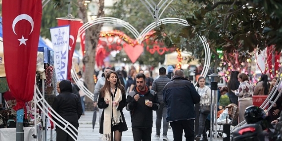 Konak’ın Sevgililer Günü El Emeği Kermesi başladı