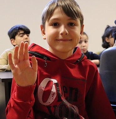 maltepe-belediyesinden-cocuklara-planetaryum-deneyimi.jpg