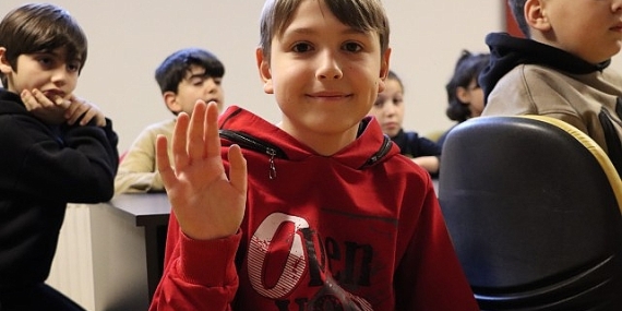 Maltepe Belediyesi’nden Çocuklara Planetaryum Deneyimi