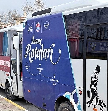 maltepeliler-istanbulun-manevi-miraslarini-ziyaret-ediyor.jpg