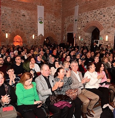 osmangazi-belediyesinden-turkulerle-dolu-unutulmaz-konser.jpg