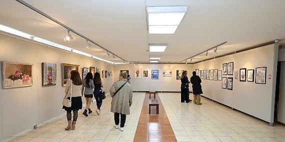 ‘Sanatın Sesi’ Sergisi AKSM’de Sanatseverleri Bekliyor