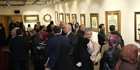 Turan Sevgili’nin Hat Sergisi ‘Bir Hat Üzerinde 63. Yıl’, Zeytinburnu Kültür Sanat’ta Açıldı!