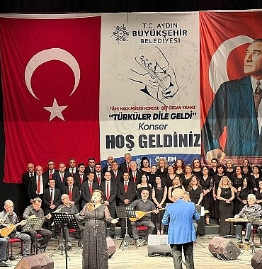 turkulerin-essiz-notalari-aydin-buyuksehir-belediyesi-sukran-gungor-yildiz-kenter-kultur-merkezi-ve-tiyatro-salonundan-yukseldi.jpg