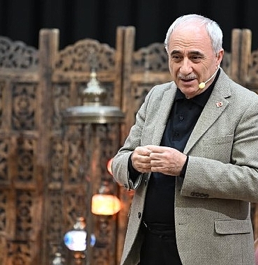 usta-kalem-nurullah-genc-kartepede-gonullere-dokundu.jpg