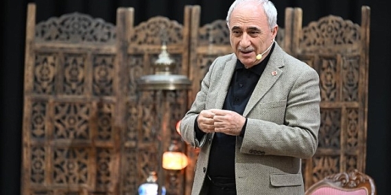 Usta Kalem Nurullah Genç, Kartepe’de Gönüllere Dokundu