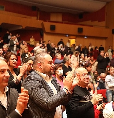 18-marta-ozel-bir-destandir-canakkale-konseri.jpg