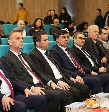 62-kutuphane-haftasi-osmangazide-coskuyla-basladi.jpg