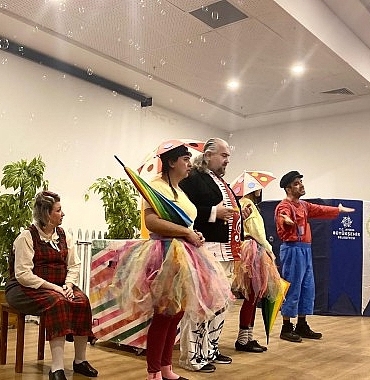 baskan-cercioglu-incirliovada-cocuklari-tiyatro-ile-bulusturdu.jpg