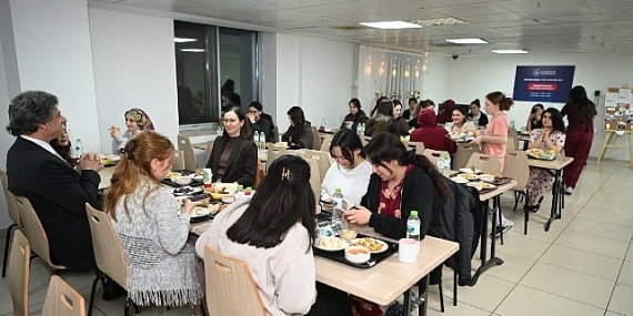 Başkan Kocaman İftar Sofrasında Öğrencilerle Buluştu