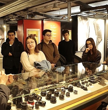 buyuksehirle-fotografin-tarihsel-yolculuguna-ciktilar.jpg