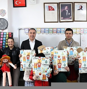 cankaya-belediyesinden-karatasli-cocuklara-bayram-hediyesi.jpg