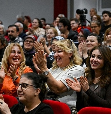 dayanismanin-turkusu-bornovada-yukseldi.jpg