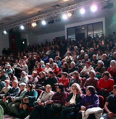 didimde-kadin-kadina-ozgurluk-oyunu-yogun-ilgi-gordu.jpg