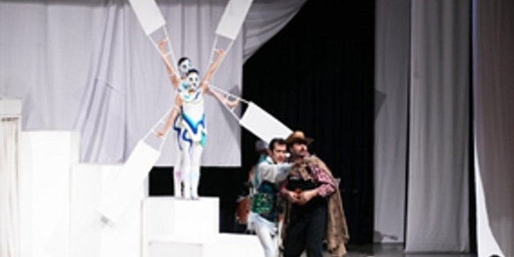 “Don Kişot” minik izleyicileri büyüledi