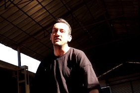 emre-ogdenden-ice-donuk-ve-atmosferik-bir-album-anhedoni.jpg