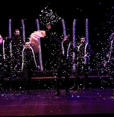 fillerve-karincalar-ile-yasar-kemale-saygi-durusu.jpg