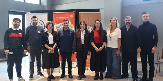 Gençler Nilüfer’de “ifade özgürlüğünü” konuştu