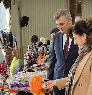 golcukte-ilmek-ilmek-sanat-2-geleneksel-orgu-soleni-basliyor.jpg
