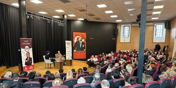 Gülten Dayıoğlu Bakırköylülerle Buluştu