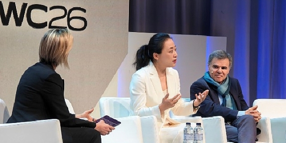 HONOR, MWC 2026 sahnesinde  yapay zeka kapısını herkese açtı