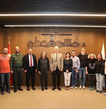 ispanyol-misafirlerden-inegolun-nobetci-kitaphanelerine-tam-not.jpg