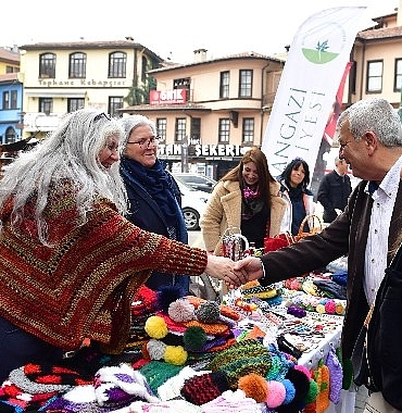 kadin-girisimciler-bayram-sokagi-kapilarini-acti.jpg