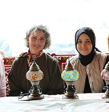kartepe-kent-meydaninda-sanat-ruzgari.jpg