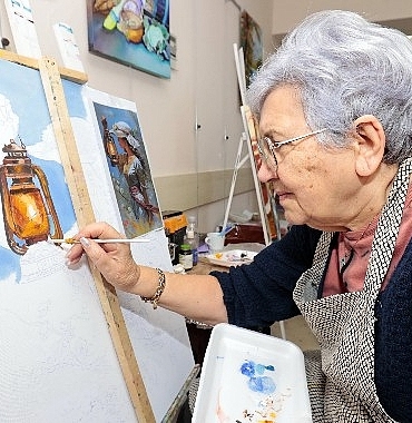 konak-belediyesinden-yaslilara-saygi-haftasinda-anlamli-bulusma.jpg