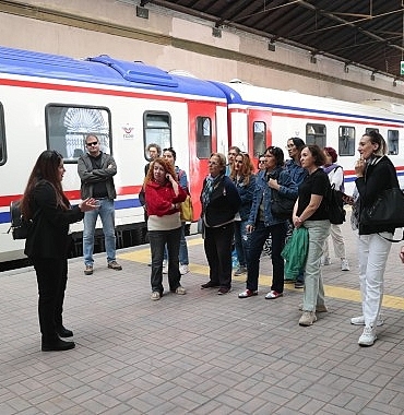 konak-tarih-gezilerinde-yeni-donem-basliyor.jpg