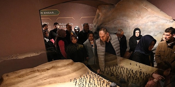 Konya Büyükşehir’in Siyer Sergisi Ramazanın Manevi İkliminde Yoğun İlgi Görüyor