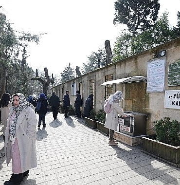 kucukcekmeceli-kadinlar-ramazan-ayinda-yusa-tepesinde.jpg