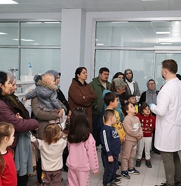 lokomotif-cocuk-koyu-icme-suyunun-yolculugunu-yerinde-gordu.jpg