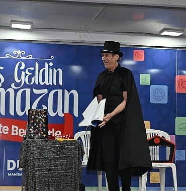 manisa-buyuksehirin-iftar-sofrasi-akhisarda-kuruldu.jpg