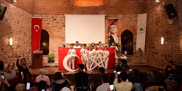 osmangazi-belediyesi-engel-tanimayan-yureklerle-milli-ruhu-yansitti.jpg