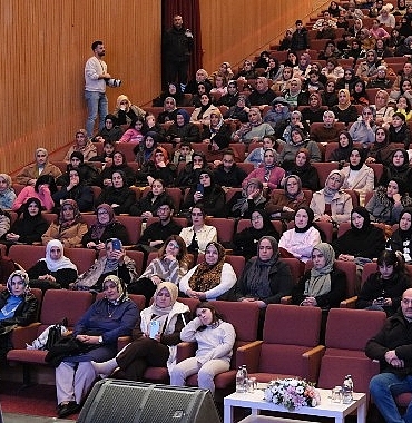 saliha-erdim-soylesisi-zeytinburnu-kultur-sanatta-gerceklesti.jpg