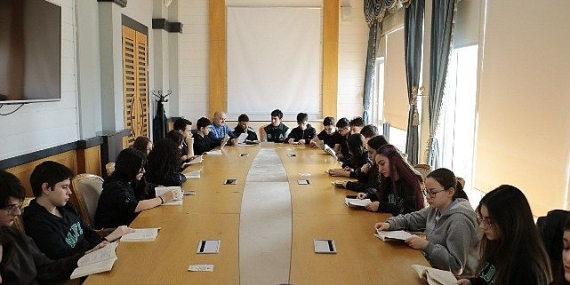 “Samanyolu’nda Ziyafet” gençlerin rehberi oldu