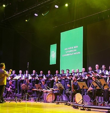 selcuklu-sanat-akademisi-ilahi-konseri-ile-gonullere-dokundu.jpg