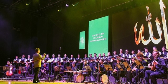Selçuklu Sanat Akademisi İlahi Konseri İle Gönüllere Dokundu