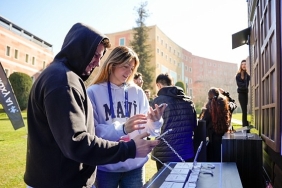 universite-kampuslerinde-galaxy-ai-deneyimi-galaxy-intelligence-hunt-basladi.jpg