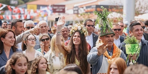 15. Uluslararası Alaçatı Ot Festivali yüz binlerce kişiyi ağırladı