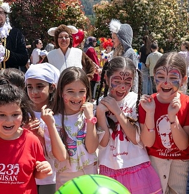 23-nisan-coskusu-guzelbahcede-dolu-dolu-yasanacak.jpg