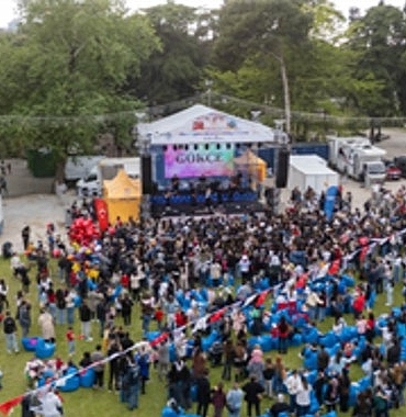 23-nisan-coskusu-izmiri-sardi.jpg