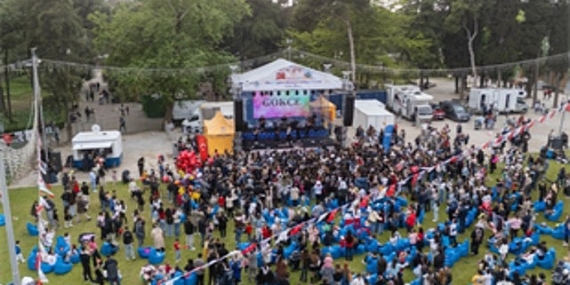 23 Nisan coşkusu İzmir’i sardı