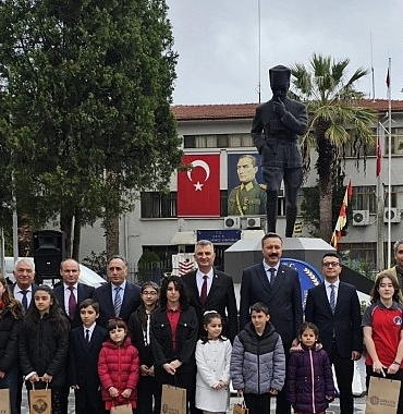 23-nisan-ulusal-egemenlik-ve-cocuk-bayrami-golcukte-torenle-kutlandi.jpg